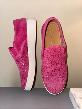 Jack Rogers- Ronnie- Slip-on Suede Sneakers- Raspberry- Women's 7.5 New, no box